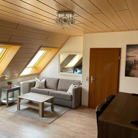 Kristof Apartment *